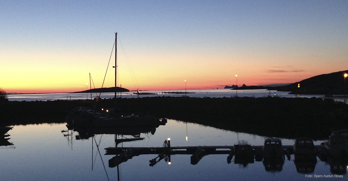 Solnedgang ved Onøy Havn
